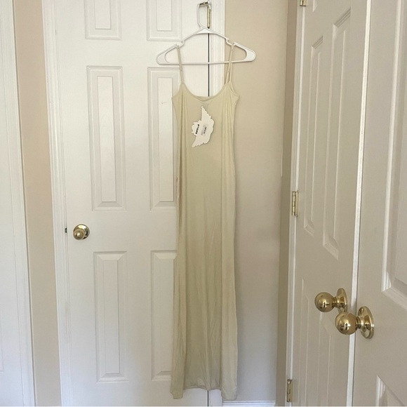 NWT Boys Lie I Am Not Where You Left Me V2 Maxi Dress - Picture 15 of 16